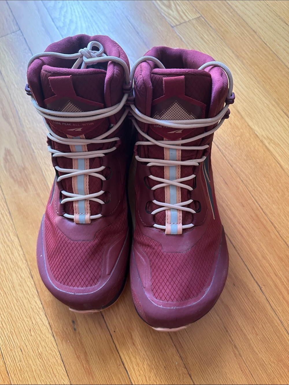 Women's Altra Lone Peak All-Wthr Hiking Boots - Lightweight Trail  Like New!